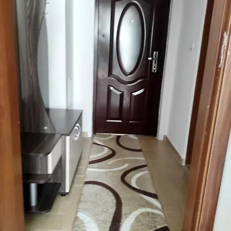Apartament One-bedroom In Cedar 3 *