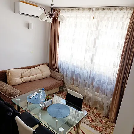 One-bedroom In Cedar 3 *