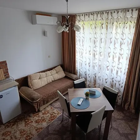 Flat Cedar 2min Walk To Gondola בנסקו