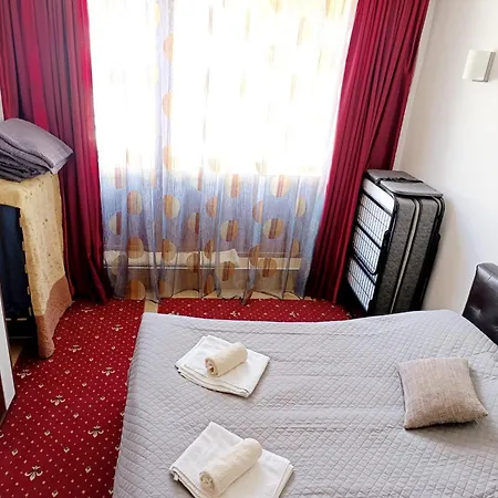 Apartment One-bedroom In Cedar 3 *