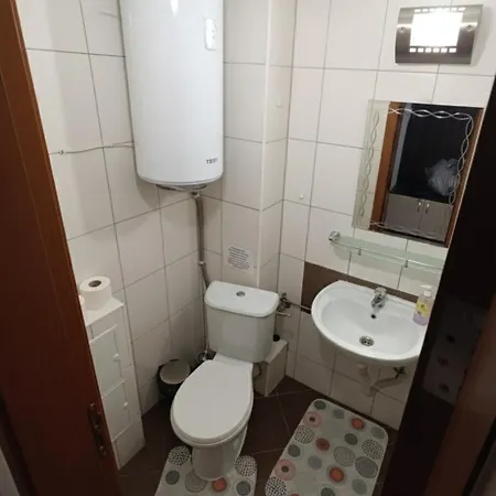 Flat Cedar 2min Walk To Gondola Apartment